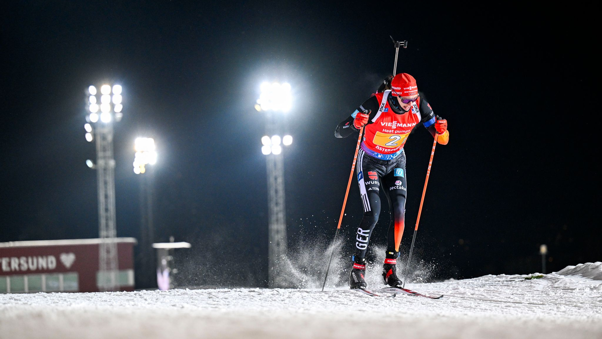 Benedikt Doll belegte mit der Biathlon-Staffel in Östersund den dritten Platz. - Foto: Pontus Lundahl/TT News Agency/AP/dpa
