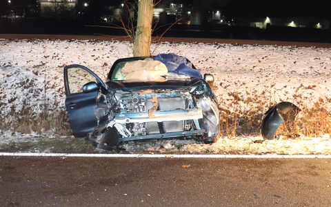 POL-HX: Drei Verletzte bei Frontalzusammenstoß - Foto: presseportal.de