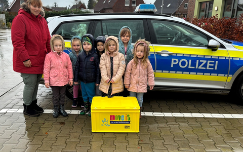 POL-WHV: Move-it Box für Vorschulkinder - Spende der Verkehrswacht Varel-Friesische Wehde - Foto: presseportal.de