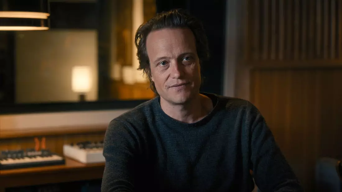 Schauspieler August Diehl in einer Szene aus «23 - Der mysteriöse Tod eines Hackers». - Bild: --/ Sky Deutschland/Ansager & Schnipselmann/dpa