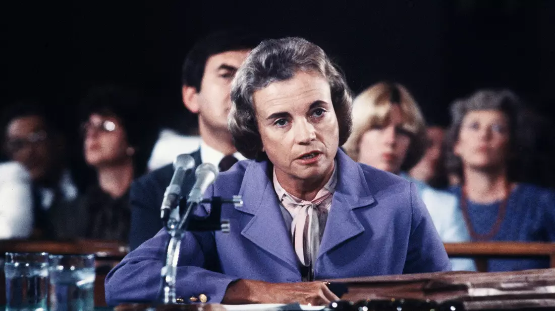 Sandra Day O'Connor im Jahr 1981. Sie einstige Richterin ist für viele bis heute ein Vorbild. - Bild: John Durica/AP/dpa