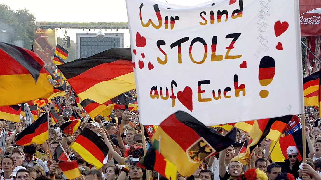 Die Vorfreude auf ein Sommermärchen bei der EM 2024 ist noch gering. - Bild: Marcel Mettelsiefen/dpa