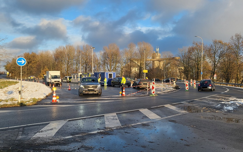 POL-CUX: Groß angelegte Verkehrskontrollen am BAB- Kreisel und im gesamten Stadtgebiet in Cuxhaven (Lichtbild in der Anlage) - Foto: presseportal.de