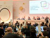 Will dem absteigenden Medaillentrend bei den Olympischen Spielen entgegenwirken: die Mitgliederversammlung des Deutschen Olympischen Sportbundes. - Foto: Thomas Frey/dpa