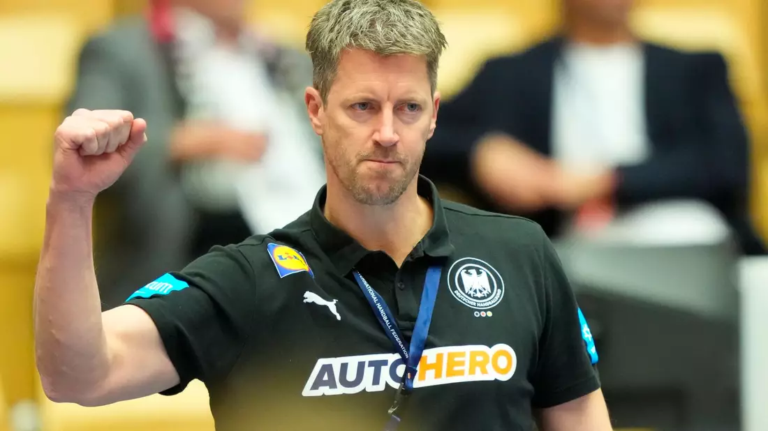Bundestrainer Markus Gaugisch und die DHB-Frauen qualifizierten sich vorzeitig für die WM-Hauptrunde. - Bild: Claus Fisker/Ritzau Scanpix Foto/AP/dpa/Archivbild