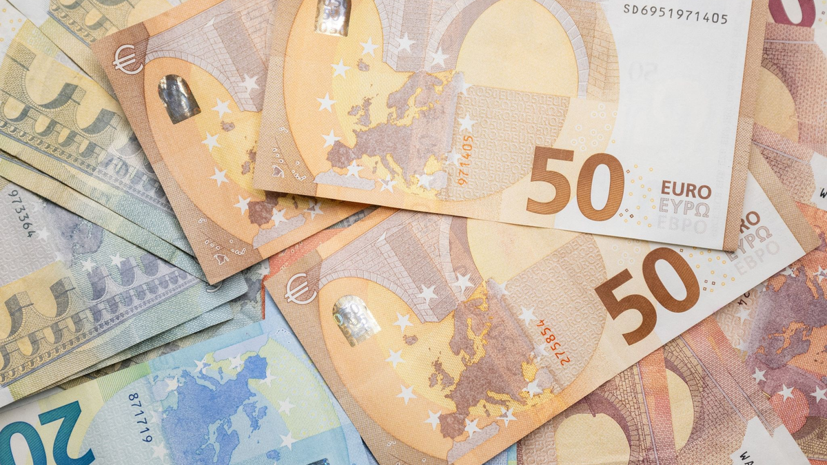 82 Prozent der befragten Personalchefs rechnen mit steigenden Löhnen. - Foto: Hannes P. Albert/dpa