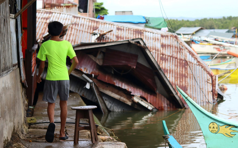 Vor der Küste der philippinischen Insel Mindanao hat sich ein starkes Erdbeben ereignet. - Foto: Ivy Marie Mangadlao/AP