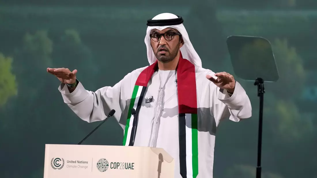 Sultan al-Dschaber, Präsident der Weltklimakonferenz in Dubai und Chef des staatlichen Ölkonzerns Adnoc. - Bild: Kamran Jebreili/AP/dpa