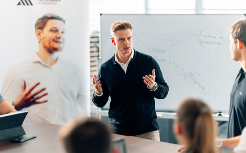 Künstliche Intelligenz in der Kundenbindung: Wie KI das CRM neu definiert - Foto: presseportal.de