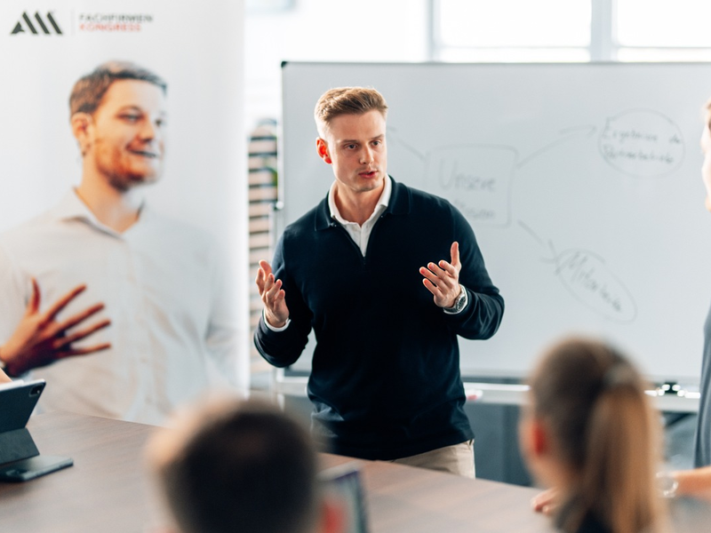 Künstliche Intelligenz in der Kundenbindung: Wie KI das CRM neu definiert - Foto: presseportal.de