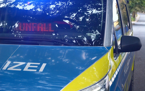 POL-ME: 52-Jähriger stürzt mit E-Scooter und verletzt sich schwer - Langenfeld - 2311008 - Foto: presseportal.de