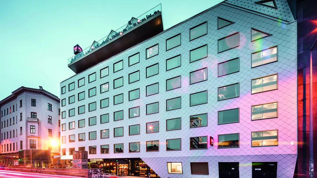 Ein Hotel mit Ecken und Kanten - Bild: PREFA/Croce & Wir über pressetext.de