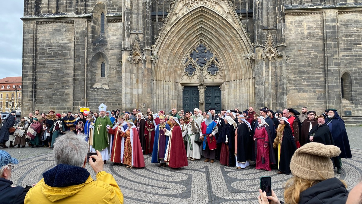 70.000 Menschen auf den Spuren Kaiser Ottos des Großen in Sachsen-Anhalt / Zentrum für Mittelalterausstellungen zieht positive Bilanz zum Projekt 