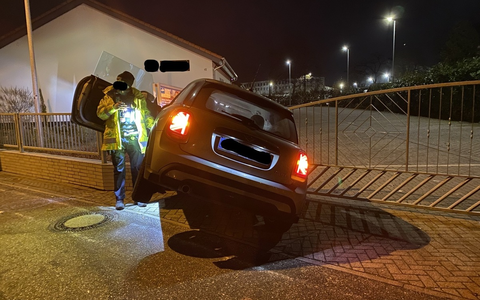 POL-PDLU: Speyer - Alleinunfall mit kurioser Endlage - Foto: presseportal.de