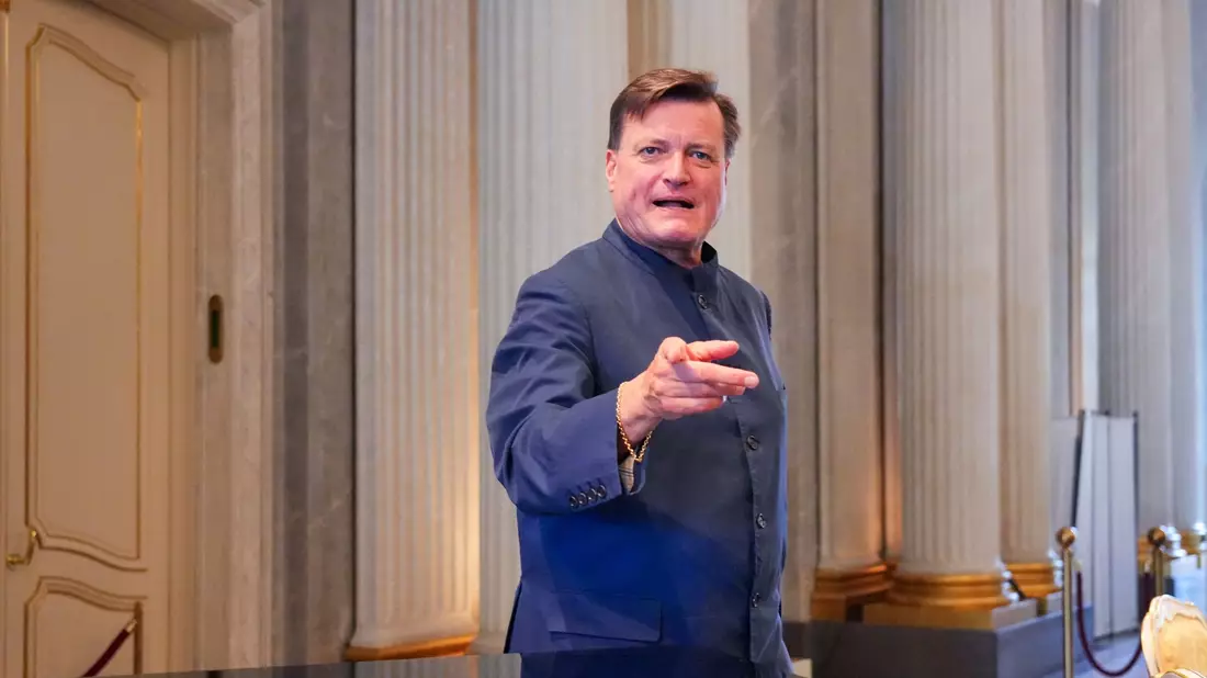Dirigent Christian Thielemann kehrt auf den Grünen Hügel zurück. - Bild: Soeren Stache/dpa