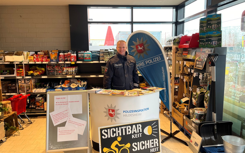 POL-HI: Verkehrssicherheitswoche der Polizei Sarstedt startet mit Prävention - Foto: presseportal.de