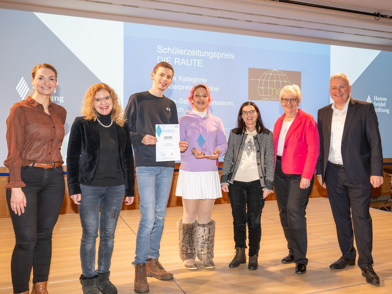 Hanns-Seidel-Stiftung verleiht DIE RAUTE an 16 Schülerzeitungen - Foto: presseportal.de
