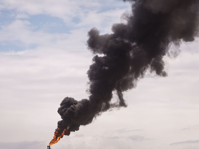 Die globalen Kohlendioxid-Emissionen durch fossile Energieträger steigen weiter an. - Foto: Stringer/dpa