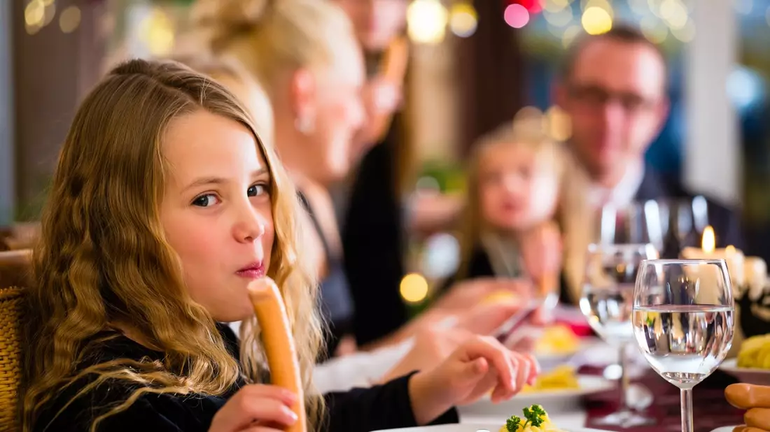 Weihnachten beginnt mit Würstchen und Kartoffelsalat - Bild: presseportal.de