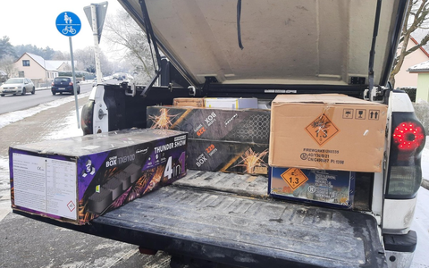 BPOLD-B: Verbotene Pyrotechnik bei Grenzkontrollen beschlagnahmt - Foto: presseportal.de