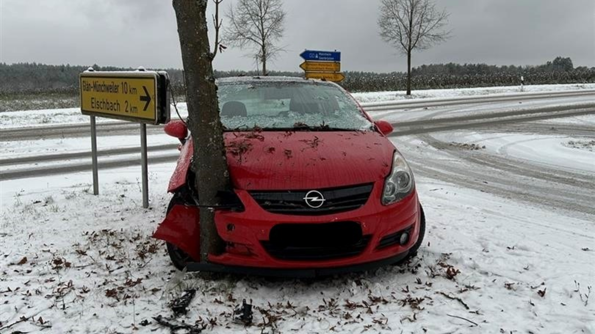 POL-PDKL: Zahlreiche Unfälle durch Schnee und Glätte - Foto: presseportal.de