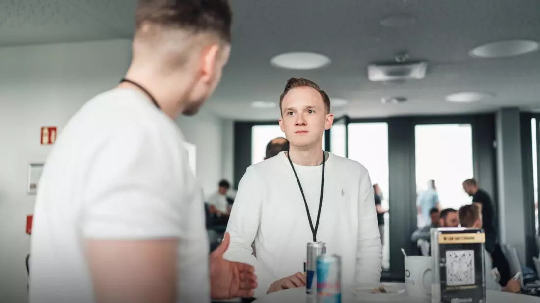 Julian Klemens von Dental Recruiting: So lösen Praxisinhaber den Nachfolgermangel in Zahnarztpraxen - Bild: presseportal.de