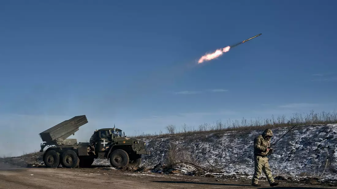 Die Ukraine ist einer Studie zufolge das militarisierteste Land der Welt. - Bild: Libkos/AP/dpa