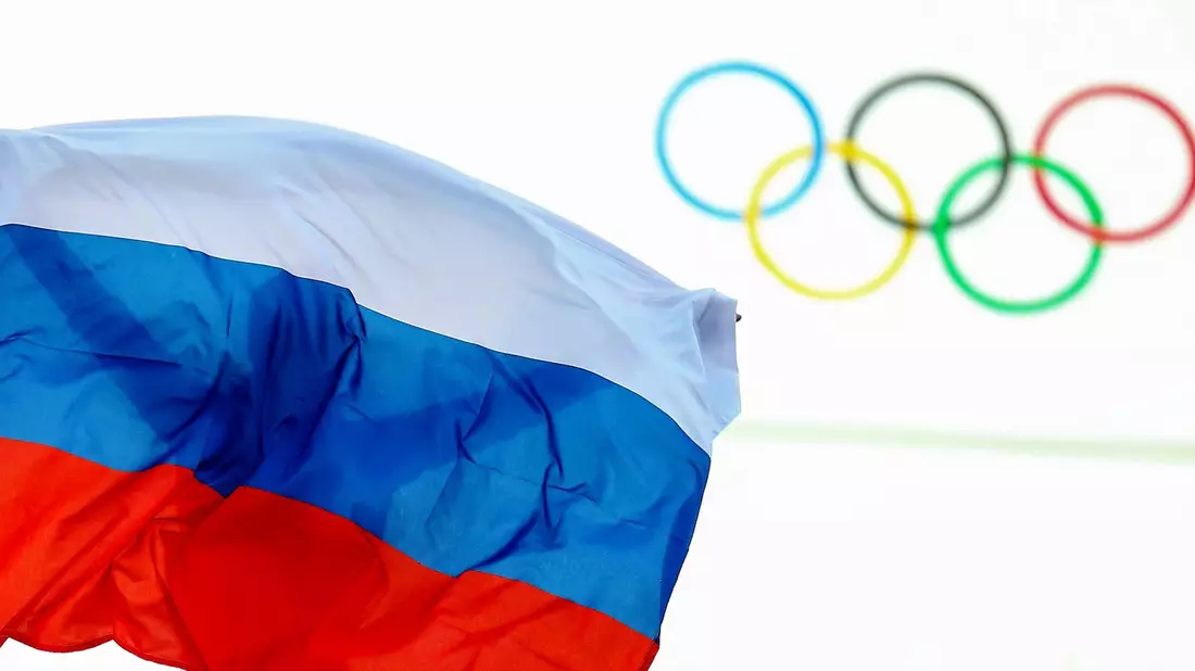 Russische Athleten könnten unter besonderen Bedingungen bei den Olympischen Spielen starten. - Bild: Hannibal Hanschke/epa/dpa