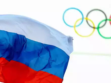 Russische Athleten könnten unter besonderen Bedingungen bei den Olympischen Spielen starten. - Foto: Hannibal Hanschke/epa/dpa