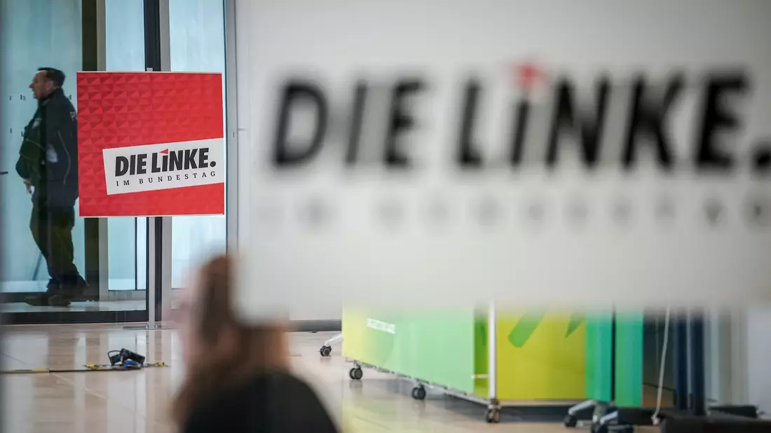 Die Linksfraktion im Bundestag löst sich 18 Jahre nach ihrer Gründung auf. - Bild: Kay Nietfeld/dpa