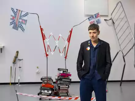 Jesse Darling erhielt die bedeutendste britische Auszeichnung für moderne Kunst. - Foto: David Parry/PA Wire/dpa
