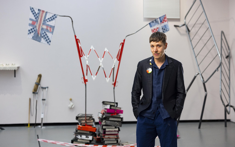 Jesse Darling erhielt die bedeutendste britische Auszeichnung für moderne Kunst. - Foto: David Parry/PA Wire/dpa