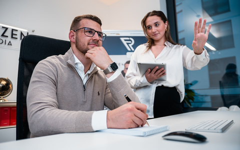 Jahresendspurt in Steuerkanzleien: Filip A. Rutzen von der Rutzen Media GmbH verrät, was Steuerberater im neuen Jahr umsetzen müssen - Foto: presseportal.de Jahresendspurt in Steuerkanzleien: Filip A. Rutzen von der Rutzen Media GmbH verrät, was Steuerberater im neuen Jahr umsetzen müssen - Foto: presseportal.de
