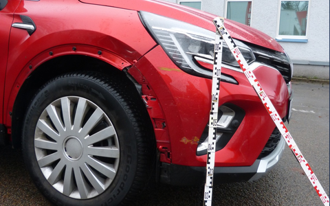 POL-GM: Hinweise nach Unfallflucht gesucht - Foto: presseportal.de