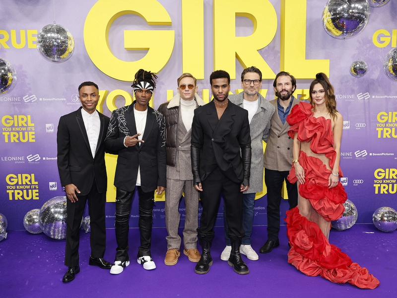 GIRL YOU KNOW IT'S TRUE / Standing Ovations bei der Berliner Premiere - Foto: presseportal.de