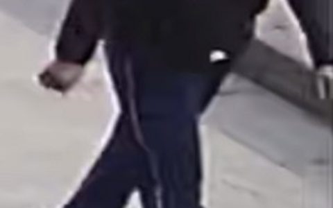 POL-WE: Polizei fahndet mit Bildern nach Räuber - Foto: presseportal.de