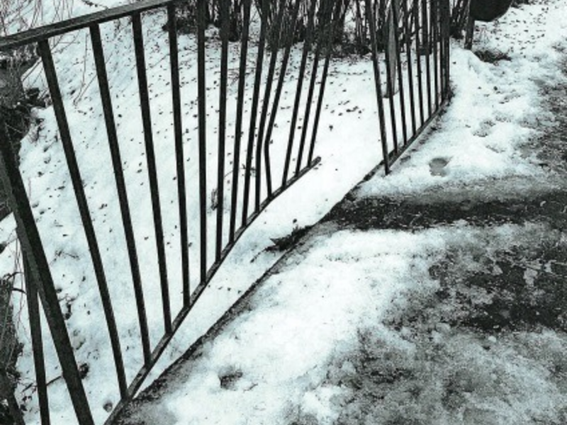 POL-PDTR: Verkehrsunfallflucht - Brückengeländer beschädigt - Foto: presseportal.de