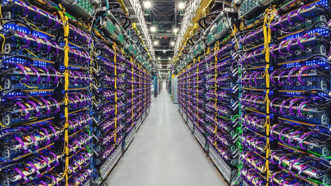 Google will mit dem neuen Sprachmodell Gemini den Konkurrenten OpenAI übertreffen. - Bild: Google/dpa