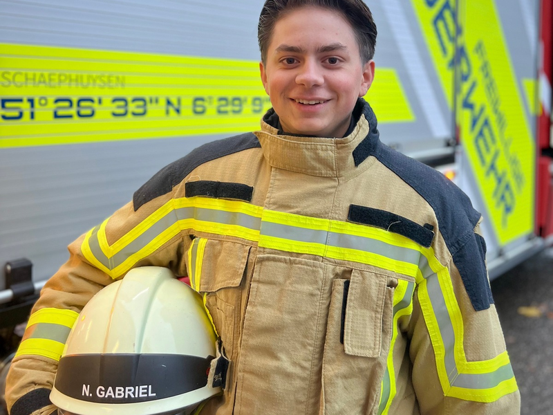 FW Rheurdt: Noel Gabriel: Die erste Einsatzkraft mit Ursprung in der Kinderfeuerwehr - Foto: presseportal.de