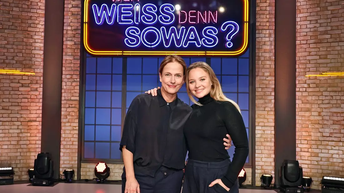 Das Ku'damm-Duell: Claudia Michelsen und Sonja Gerhardt bei Wer weiß denn sowas? / Das Wissensquiz vom 11. bis 15. Dezember 2023, um 18:00 Uhr im Ersten - Bild: presseportal.de