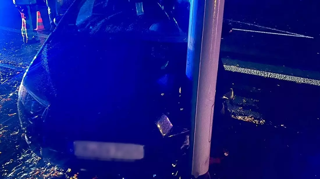 FW-EN: Verkehrsunfall und Wasserrohrbruch - Bild: presseportal.de