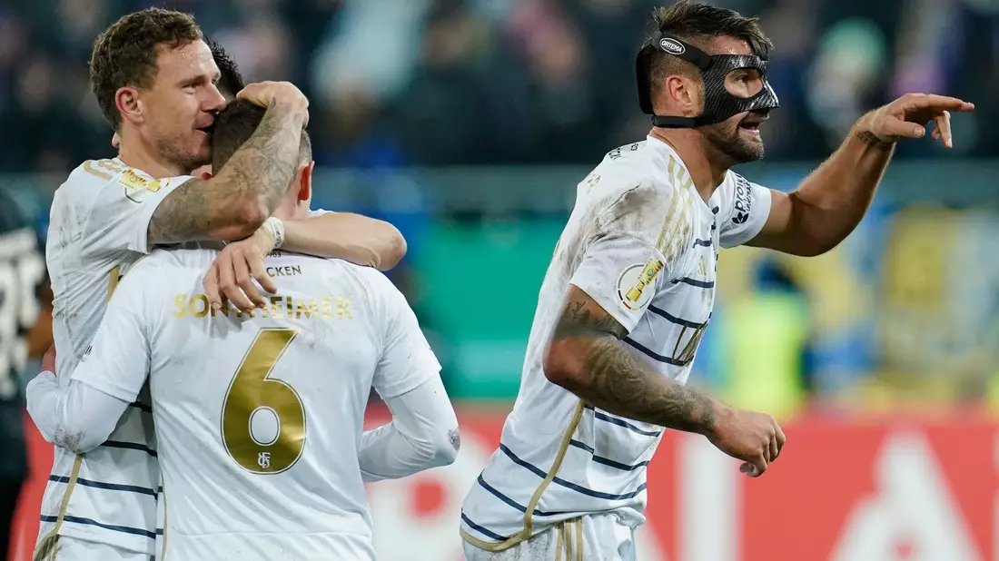 Saarbrücken gewann gegen die Eintracht überraschend mit 2:0. - Bild: Uwe Anspach/dpa