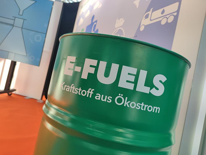 Werbung für E-Fuels (Archiv) - Foto: über dts Nachrichtenagentur