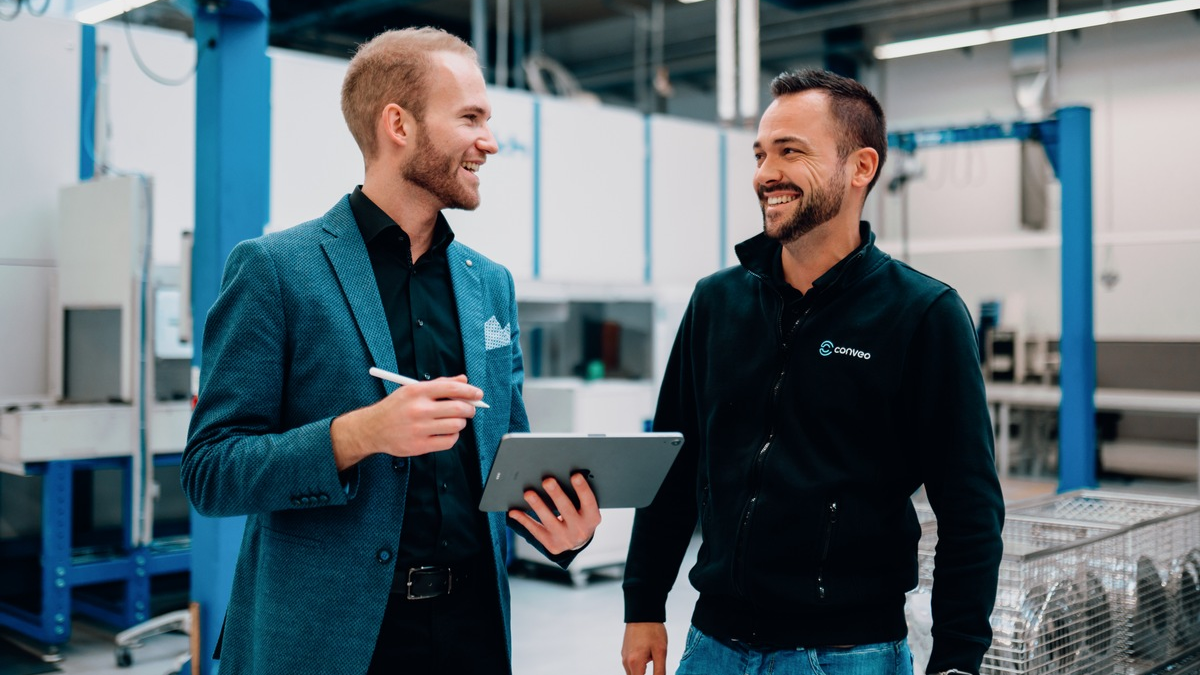 Mehr Erfolg im Mittelstand durch digitale Sichtbarkeit - Maximilian Müller von der MEDIENWERK Agentur klärt auf - Foto: presseportal.de