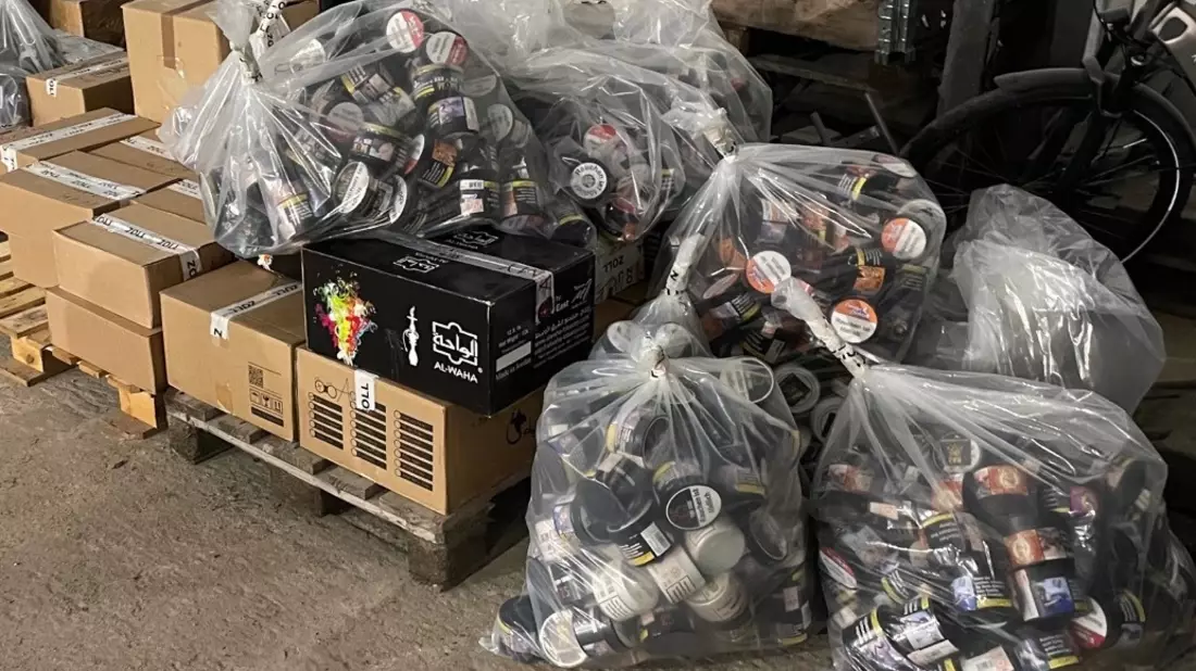 HZA-KR: Krefelder Zoll stellt Tabakwaren in Shisha-Shops sicher - Bild: presseportal.de