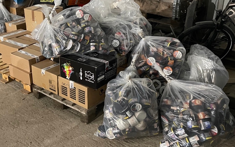 HZA-KR: Krefelder Zoll stellt Tabakwaren in Shisha-Shops sicher - Foto: presseportal.de