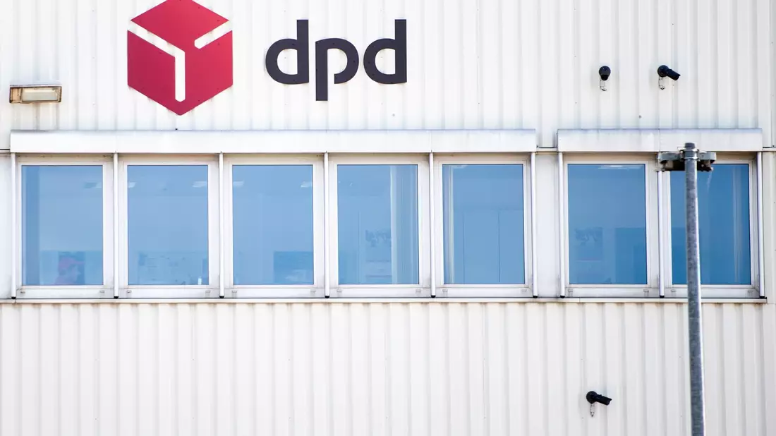 DPD gehört zu den größeren Paketdienstleistern in Deutschland. - Bild: Jonas Güttler/dpa