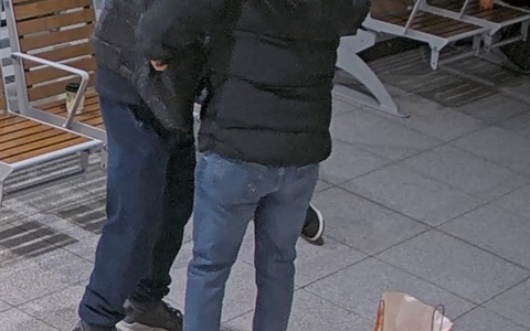 Bundespolizeidirektion München: Seriendieb verletzt Polizisten bei Festnahme auf frischer Tat - Foto: presseportal.de