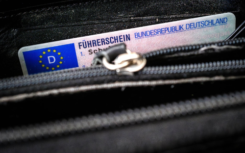 Derzeit bleiben etwa 40 Prozent der grenzüberschreitenden Verkehrsdelikte ungestraft. - Foto: Sina Schuldt/dpa