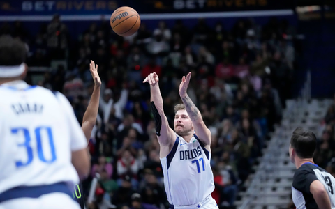 Luka Doncic ist der Superstar der Dallas Mavericks. - Foto: Gerald Herbert/AP/dpa
